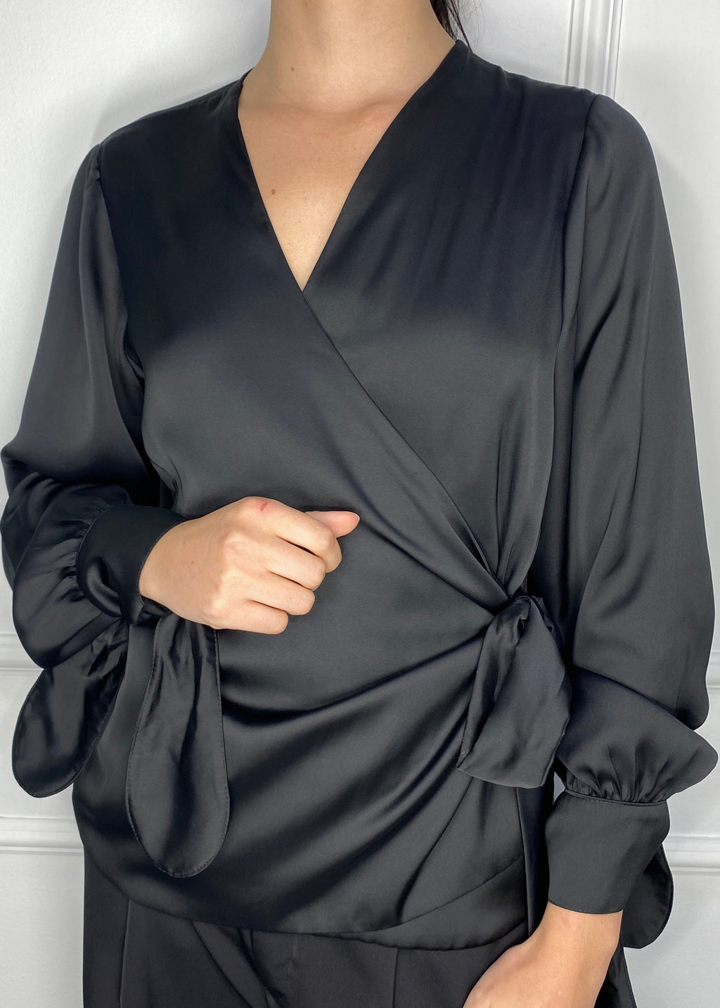 BLUSA DE SEDA CRUZADA